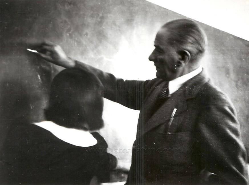 Eğitim Ataşehir’de Ayaklar Altında! 1509437727_ataturk
