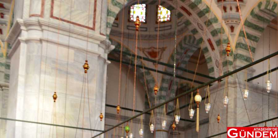 İBB'DEN CAMİTEMİZLİĞİNDE YENİ UYGULAMA 1577951633_cami_temizlik4
