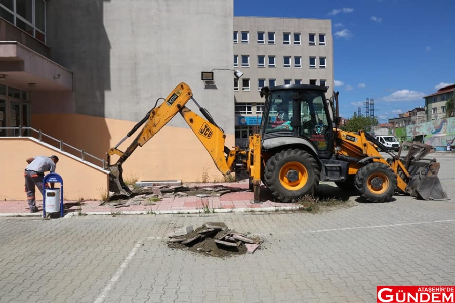 ATAŞEHİR 6 EYLÜL’E HAZIRLANIYOR 241144809_1997136450424265_6352974528988734599_n