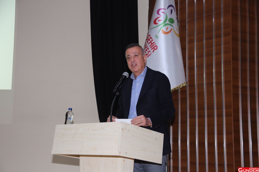 BATTAL İLGEZDİ: “TÜM DEPREMZEDELERİMİZE VE ATAŞEHİRLİ KOMŞULARIMIZA HAYIRLI BİR RAMAZAN AYI GEÇİRMELERİNİ DİLİYORUM” 336794032_3061233897516329_8741613469260911460_n