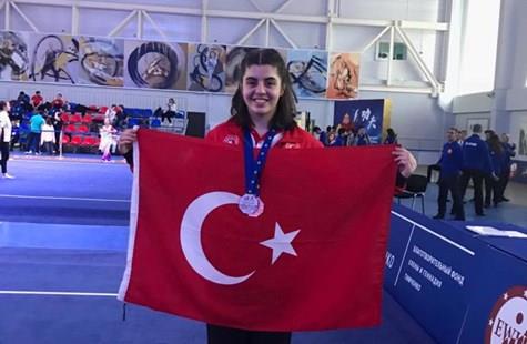İrem Kalaycıoğlu Ataşehir’i Yeniden Gururlandırdı 3f6af781b29941a69966da610a2f8b0c
