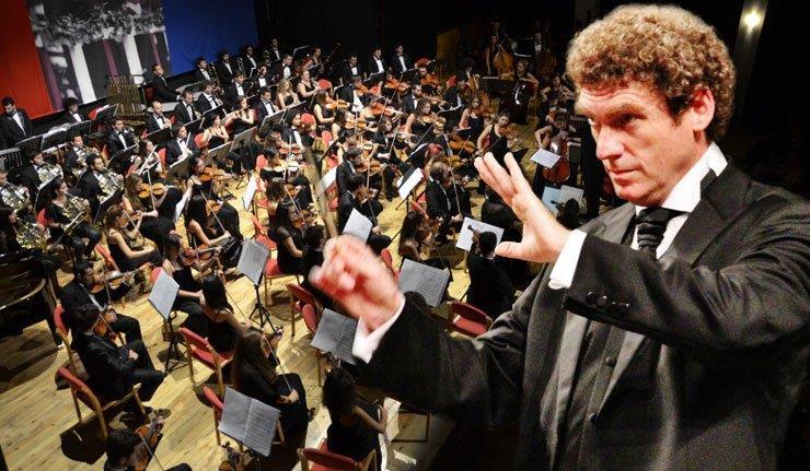 Cem Mansur 9 Yıl Aranın Ardından CRR’de Konser Verdi 9cem-mansur