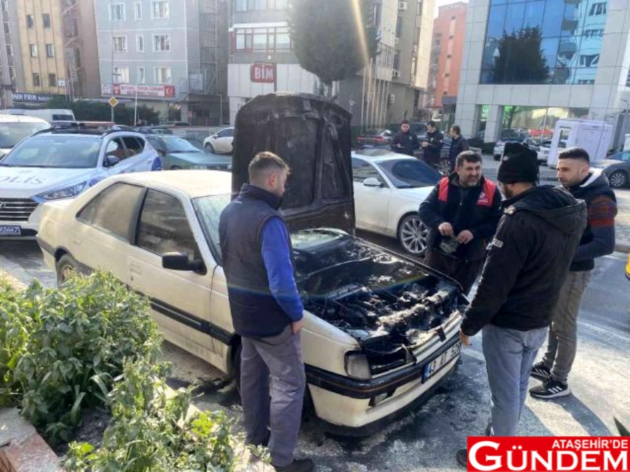 PARK HALİNDEKİ OTOMOBİL ALEV ALEV YANDI atasehir-de-yanan-araca-yangin-tupu-ve-su-3-14735654_osd