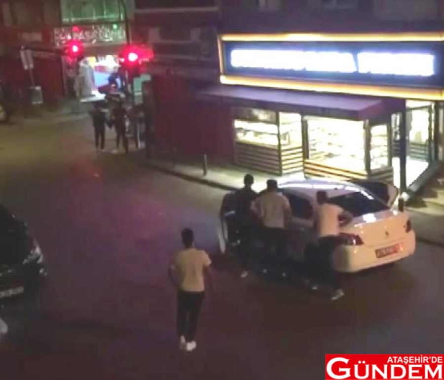 SOKAK ORTASINDA KAVGA! atasehir-de-yol-verme-kavgasinda-arac-surucus-3-14153924_o