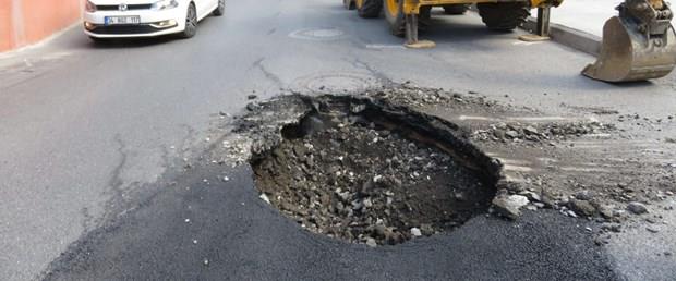 Ataşehir'de Asfalt Çalışmasında Yol Çöktü atasehirde-yol-coktu,asr5lfq7oEGToX_CZTcT7A