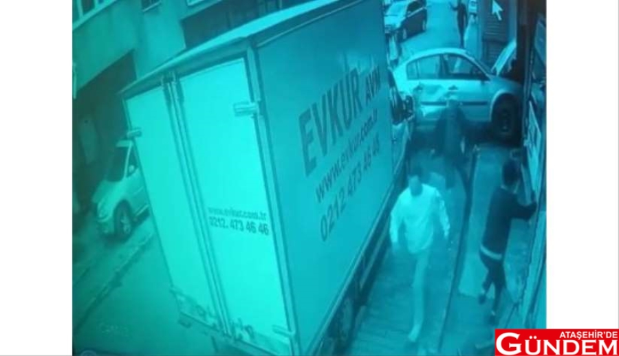 ATAŞEHİR'DE ALACAK VERECEK DAVASI! 1 KİŞİ VURULDU ccaa4993bm