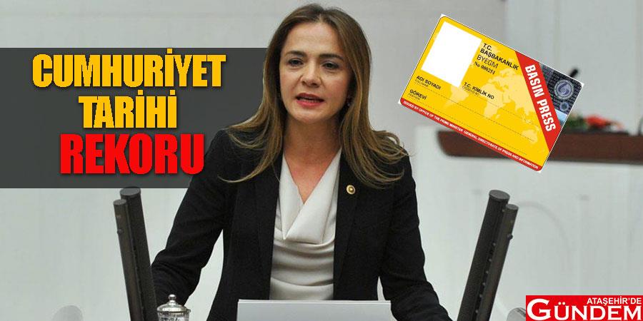 İlgezdi: Türkiye’deki sarı basın kartlı mezun sayısı yalnızca bin 350 cumhuriyet-tarihi-rekoru