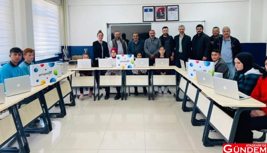 AKYAPI DERNEĞİ’NDEN EĞİTİME BİLGİSAYAR DESTEĞİ f5c593a3-65ea-412a-bd4f-e52fd57a3730