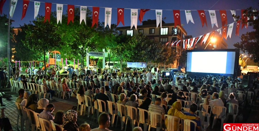 İBB'DEN SİNEMA KEYFİ ibb-den-yenikapi-da-acik-hava-sinemasi-535