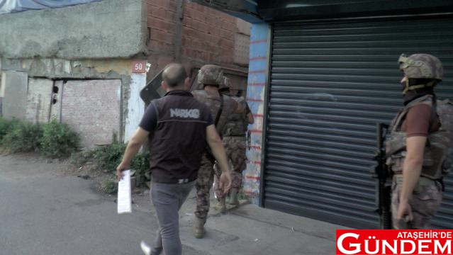 İLÇEDE UYUŞTURUCU OPERASYONU istanbul-da-uyusturucu-tacirlerine-yonelik-es-3-14325602_osd