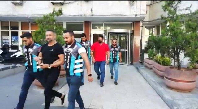 ATAŞEHİR’DE LÜKS OTOMOBİLLE TERÖR ESTİRENLER YAKALANDI jtyjd