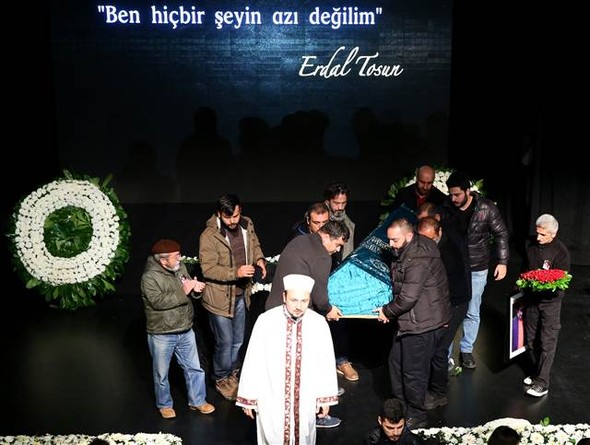 ERDAL TOSUN'A VEDA 583fff4467b0a919741cb0cd