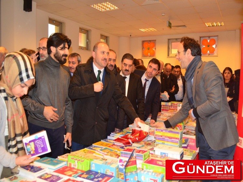 KARAMEHMETOĞLU ATAŞEHİR KİTAP ŞENLİĞİNDE dsc_0174